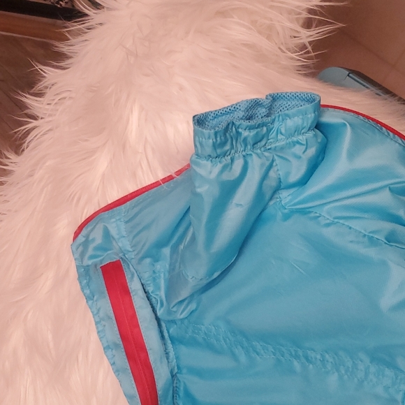 Dog Raincoat - Picture 8 of 9